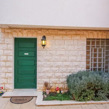 别墅 Eco Eclectic With Pool