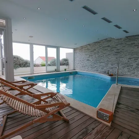 Eco Eclectic With Pool Solin