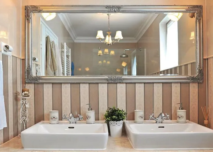 فيلة Eco Eclectic With Pool *