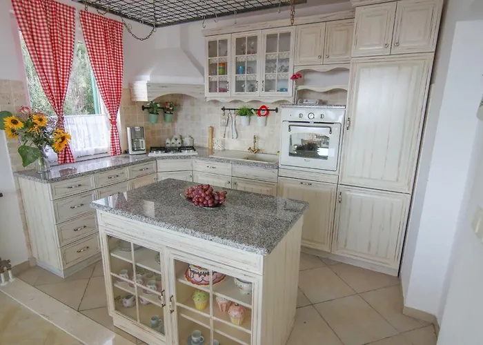 Eco Eclectic With Pool فيلة سولين