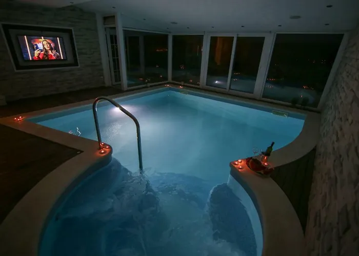 Eco Eclectic With Pool *