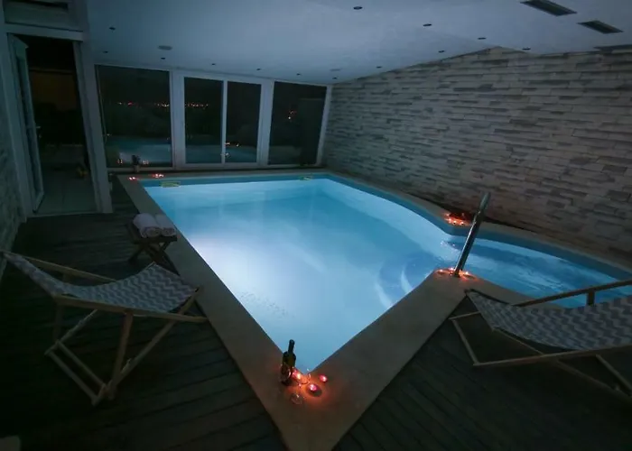 Eco Eclectic With Pool فيلة