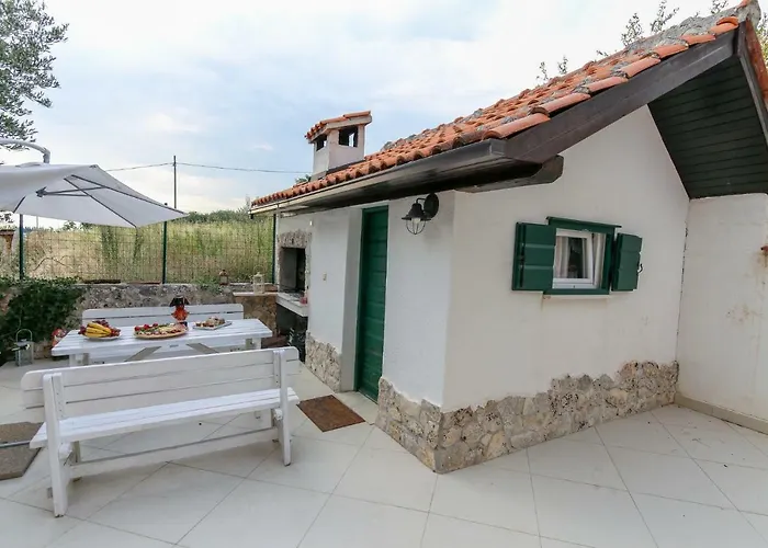 فيلة Eco Eclectic With Pool *