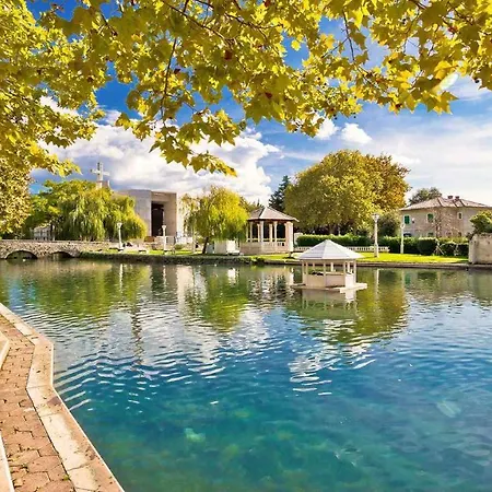 Eco Eclectic With Pool