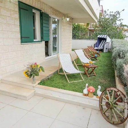 فيلة Eco Eclectic With Pool سولين