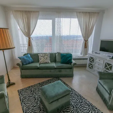 Eco Eclectic With Pool فيلة *