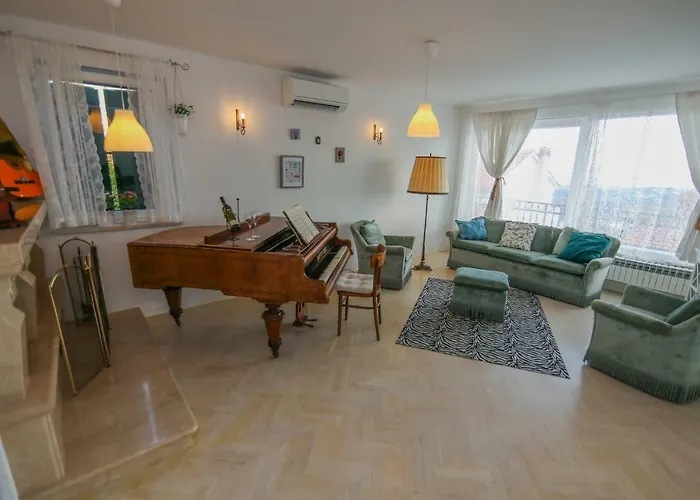 Eco Eclectic With Pool