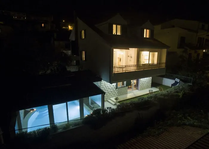 Eco Eclectic With Pool