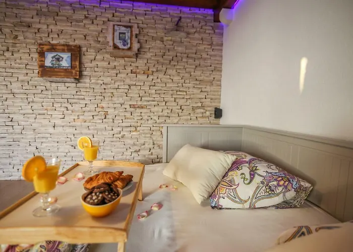 Willa Eco Eclectic With Pool Solin