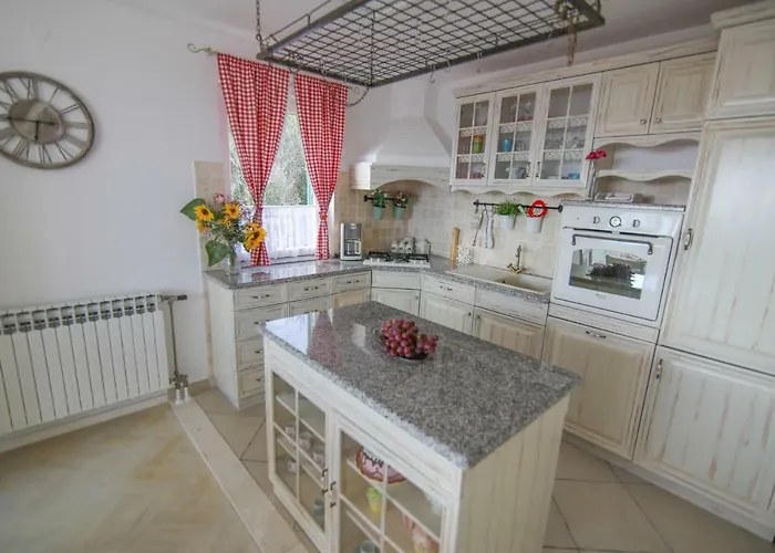 Eco Eclectic With Pool * Solin